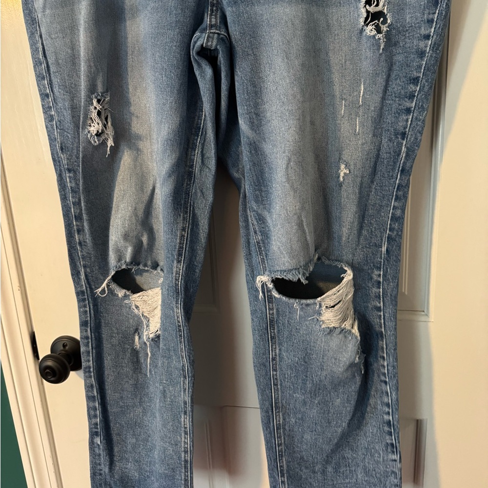 Distressed Blue Jeans - Picture 3 of 7